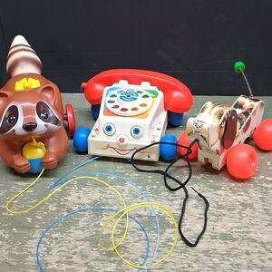 Vintage1979 Fisher-Price Roly Raccoon #172 Chatter Telephone, little Snoopy #693